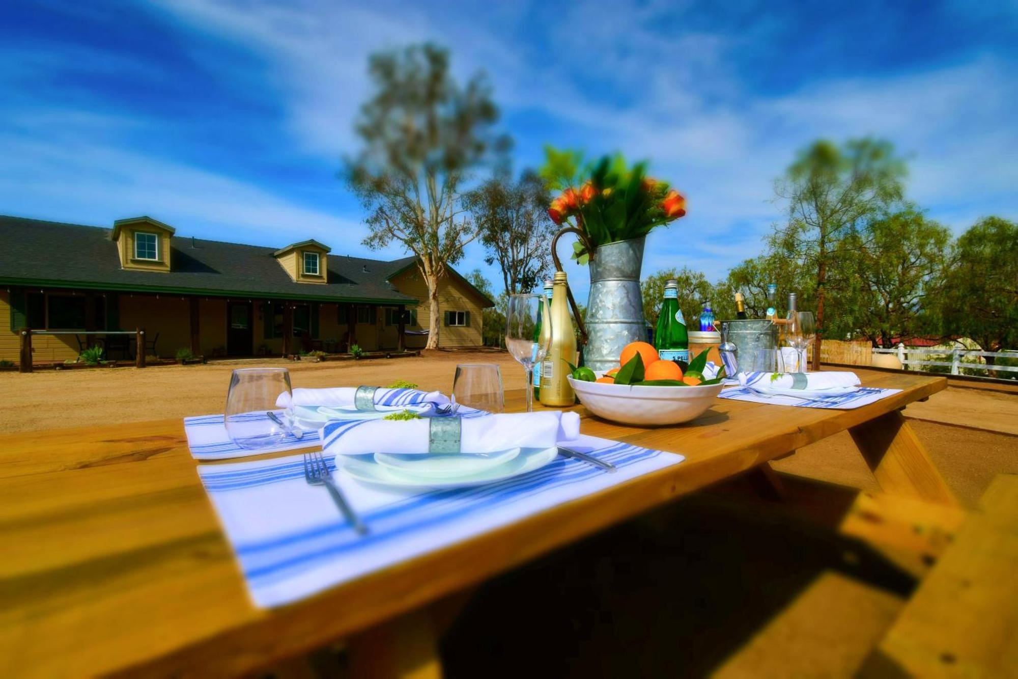Peppertree Lane Ranch -- Seven-Acre Ranch In The Heart Of Wine Country Hotel Temecula Bagian luar foto
